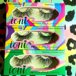 Eyelashes extensions